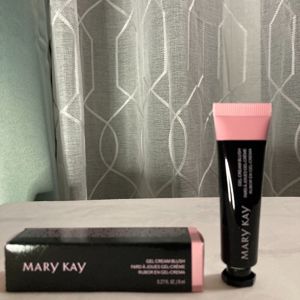 Mary Kay Creme  Blush - Blushing Pink